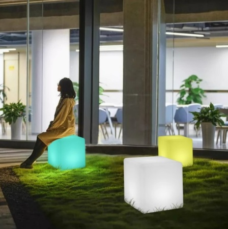 Светильник Куб 10 с питанием от АКБ, RGB